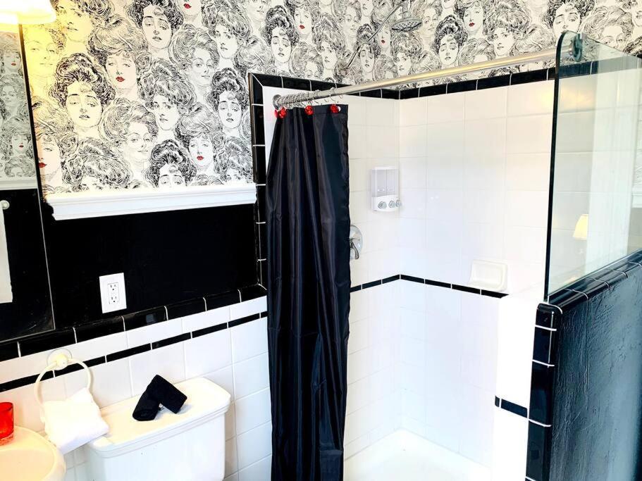 شقة Modern Design Studio For Two Gaslamp District! Located In The Heart Of Downtown San Diego! المظهر الخارجي الصورة