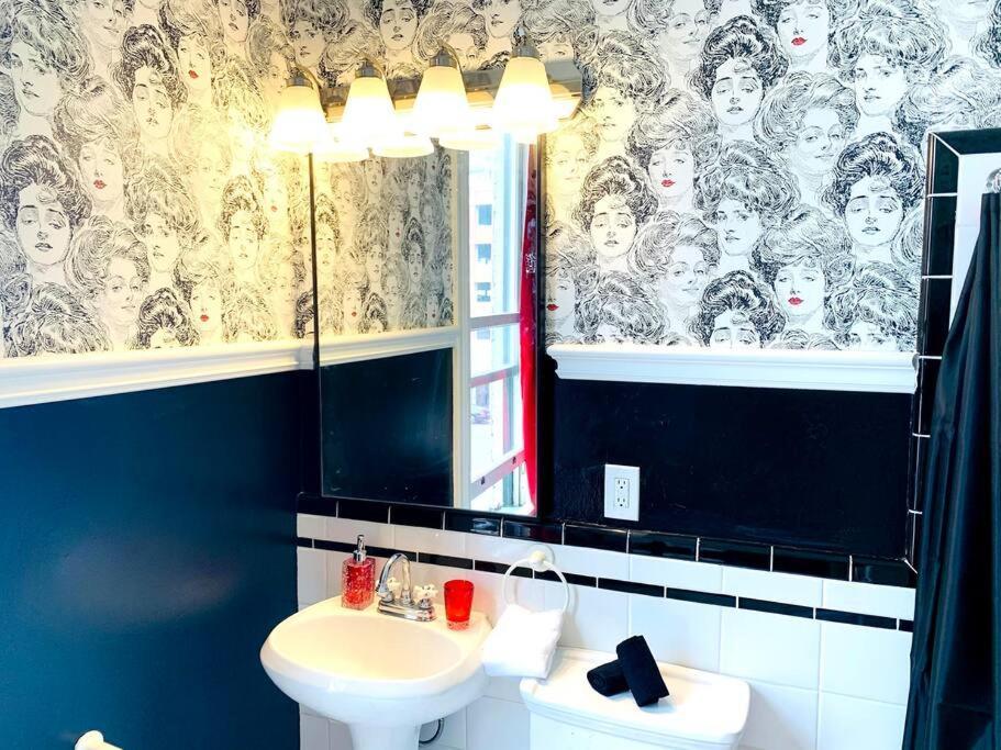 شقة Modern Design Studio For Two Gaslamp District! Located In The Heart Of Downtown San Diego! المظهر الخارجي الصورة